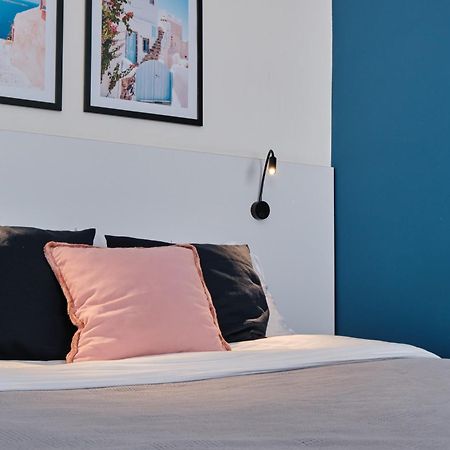 Seven City Apartments Семей Екстериор снимка