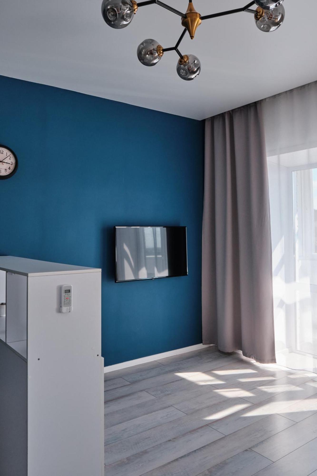 Seven City Apartments Семей Екстериор снимка