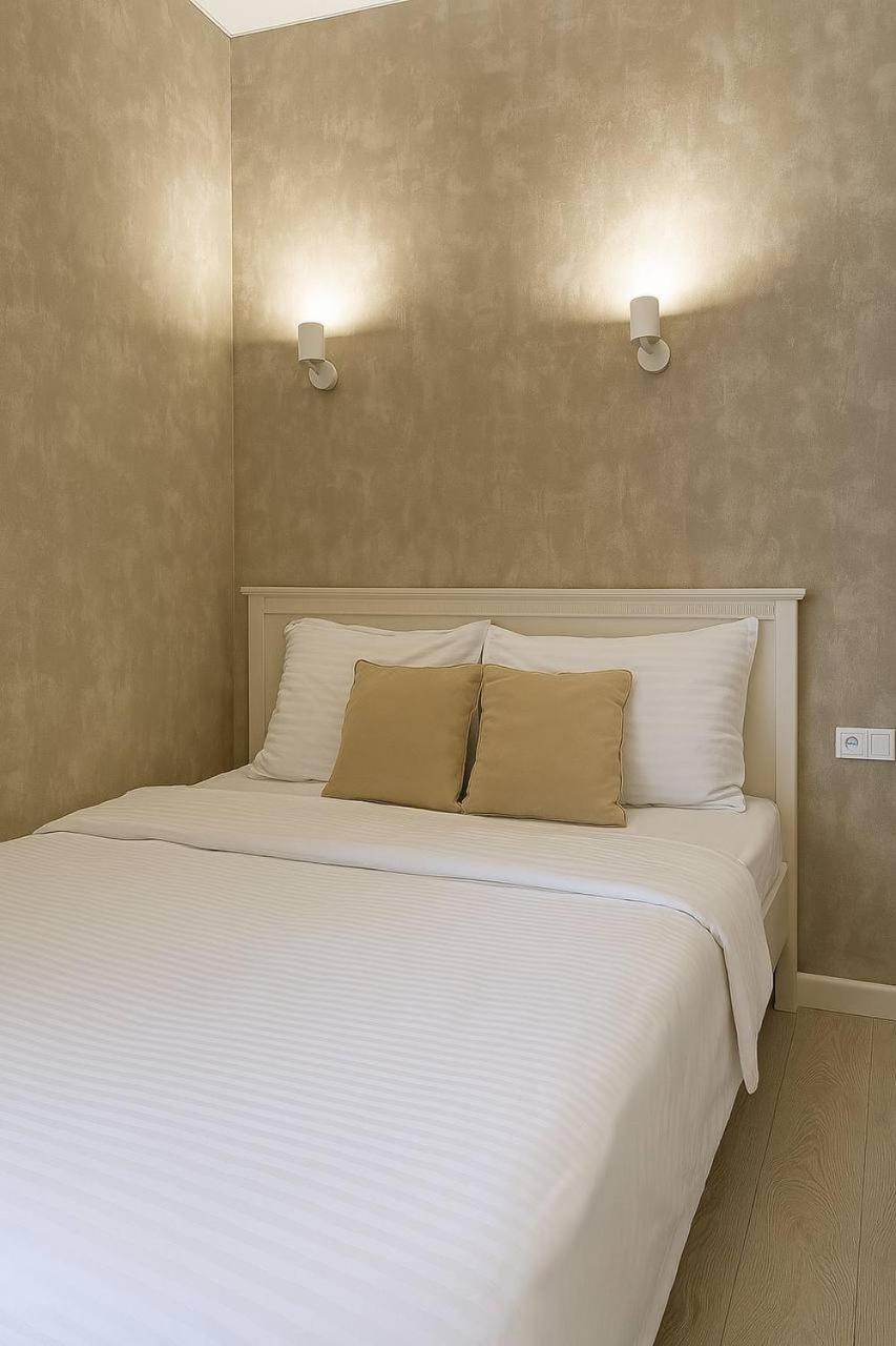 Seven City Apartments Семей Екстериор снимка