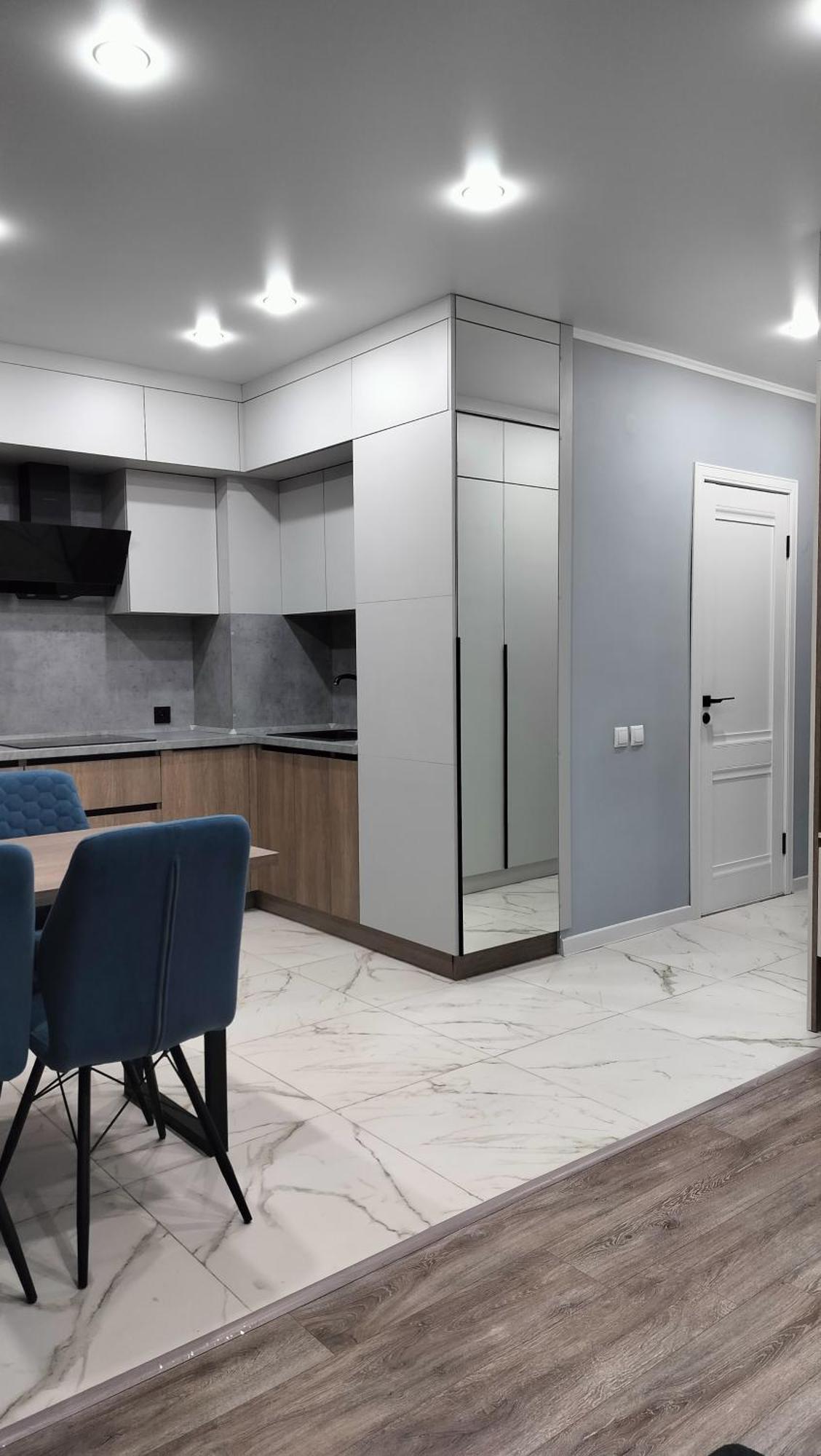 Seven City Apartments Семей Екстериор снимка