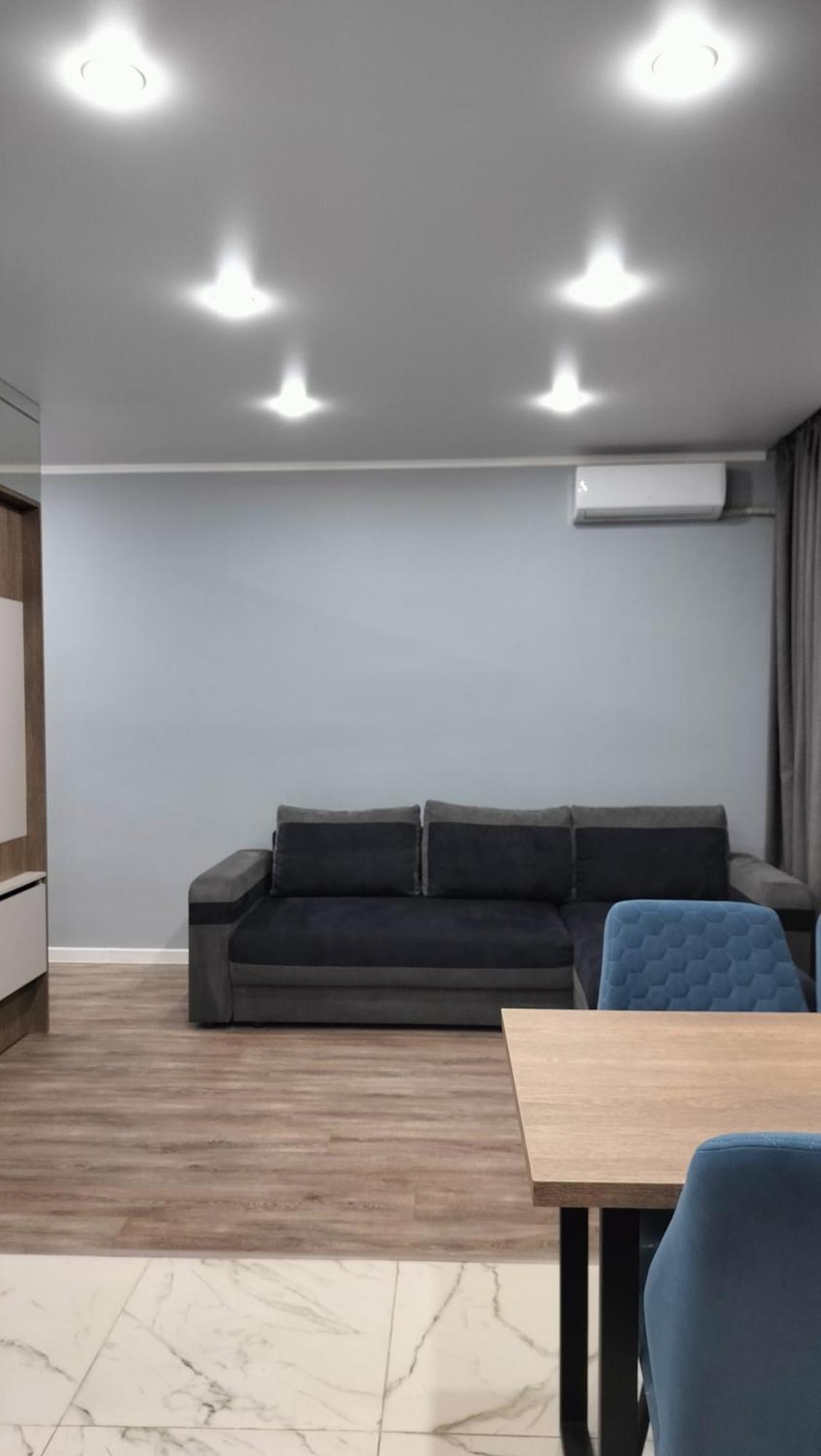 Seven City Apartments Семей Екстериор снимка